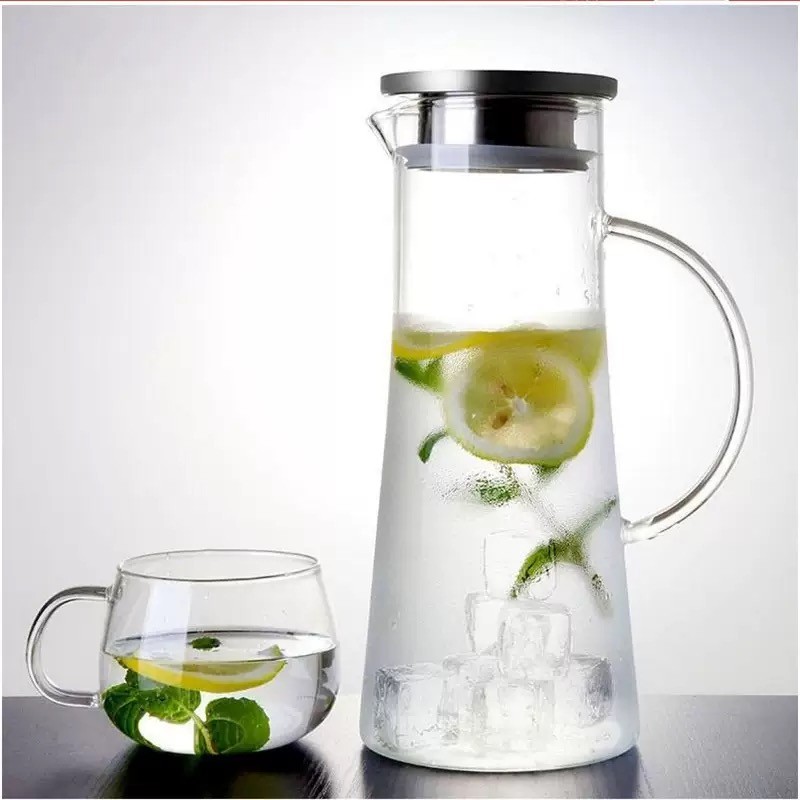 Heat-resistant glass pitcher with stainless steel lid and handle 1600ML/53oz