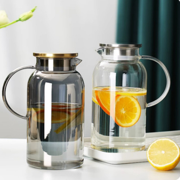 glass pitcher with lid